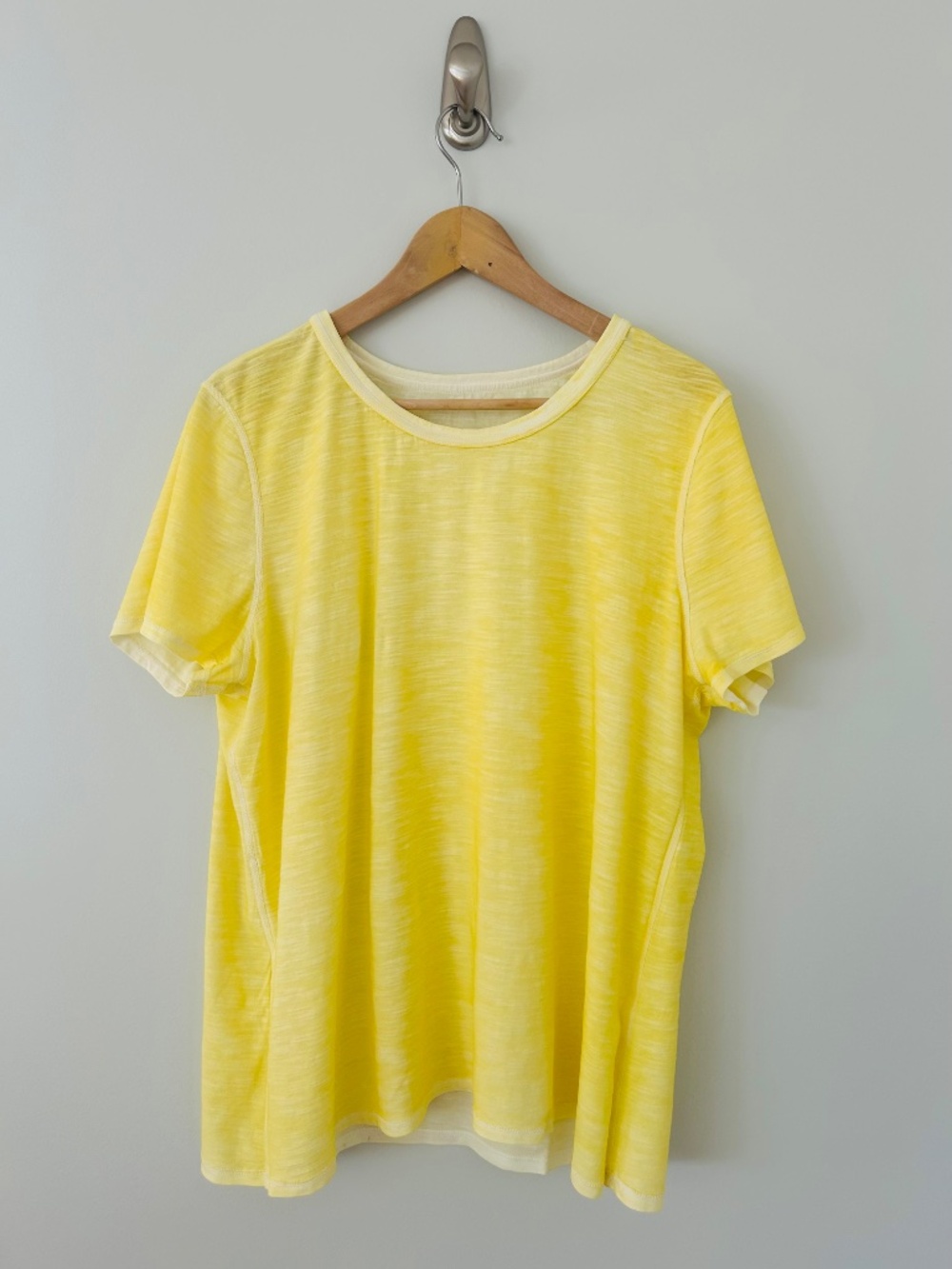 NWT Chicos Reversible Colorsray Knit Top in Yellow Cream Sz 3 (XL)